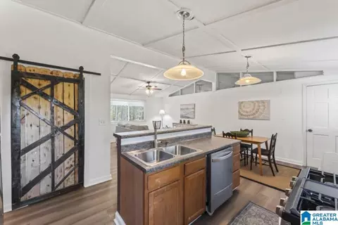 Kitchen - 623 Phillips Dr, Vincent, AL 35178 photo 5 of 5