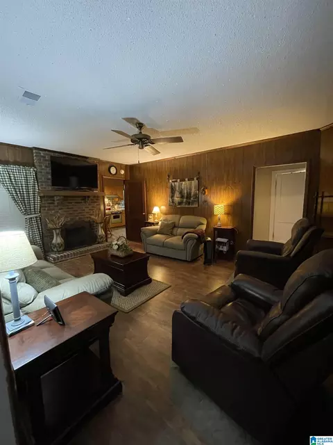 Living - 10641 County Road 29, Clanton, AL 35045 photo 2 of 8