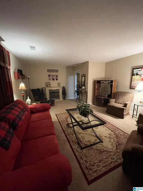 Living - 10641 County Road 29, Clanton, AL 35045 photo 8 of 8
