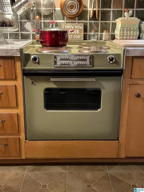 Kitchen - 10641 County Road 29, Clanton, AL 35045 photo 2 of 4