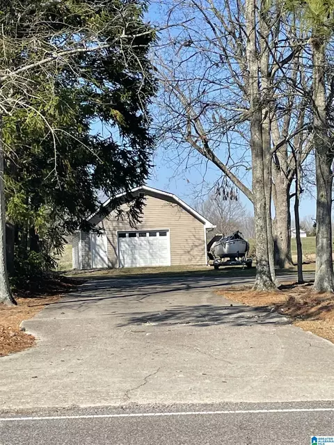 Exterior - 10641 County Road 29, Clanton, AL 35045 photo 3 of 9