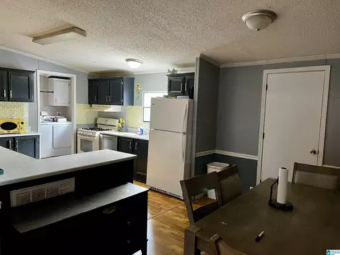 591 Thomas Rd, Warrior, AL 35180 photo 3