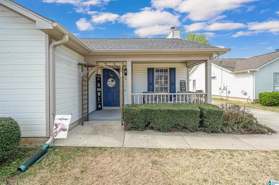 553 Buck Creek Ln, Alabaster, AL 35007 33 Photos Movoto