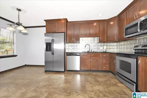 2304 Sutton Place Dr, Jasper, AL 35504 photo 9