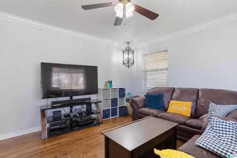 404 E 2nd St, Warrior, AL 35180 photo 4