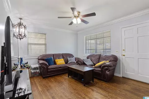 404 E 2nd St, Warrior, AL 35180 photo 7