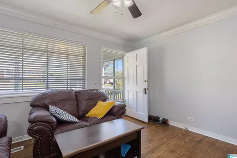 404 E 2nd St, Warrior, AL 35180 photo 5