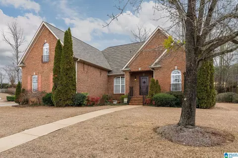 401 Cornwall Dr, Maylene, AL 35114 photo 1