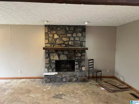 108 Camille Cir, Clanton, AL 35045 photo 5