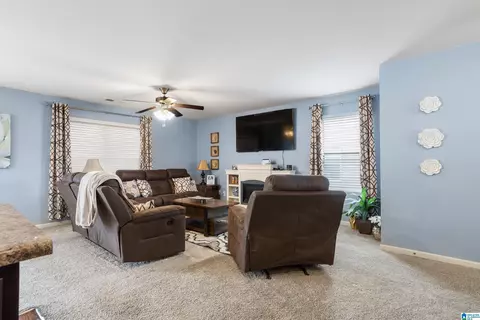 Living - 9344 Hoffman Pl, Warrior, AL 35180 photo 2 of 5