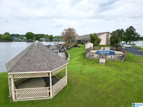 Exterior - 108 Emerald Pt, Riverside, AL 35135 photo 6 of 9