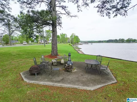 Exterior - 108 Emerald Pt, Riverside, AL 35135 photo 7 of 9