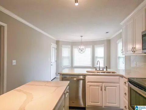 Kitchen - 108 Emerald Pt, Riverside, AL 35135 photo 7 of 8