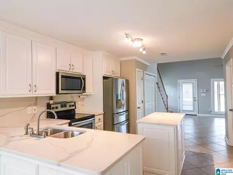 Kitchen - 108 Emerald Pt, Riverside, AL 35135 photo 2 of 8