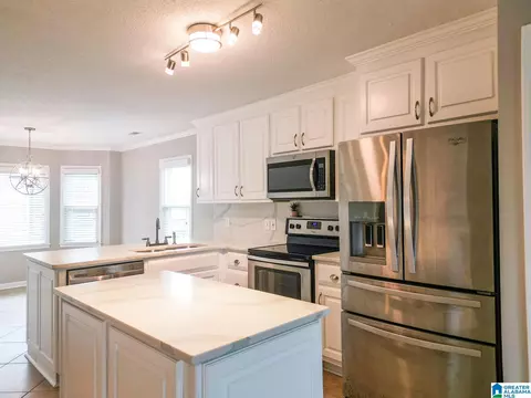 Kitchen - 108 Emerald Pt, Riverside, AL 35135 photo 6 of 8