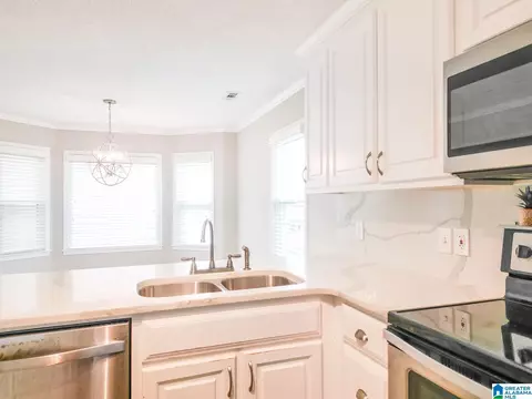 Kitchen - 108 Emerald Pt, Riverside, AL 35135 photo 8 of 8