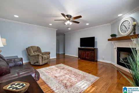 Living - 87 Timberline Cir, Jasper, AL 35504 photo 3 of 5