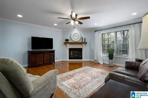 Living - 87 Timberline Cir, Jasper, AL 35504 photo 2 of 5
