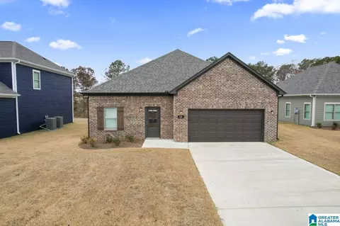 80 Avalon Way, Clanton, AL 35045 photo 1