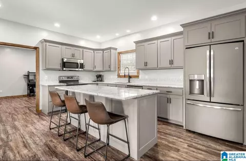 Kitchen - 5272 Burrows Xing, Jasper, AL 35504 photo 1 of 5
