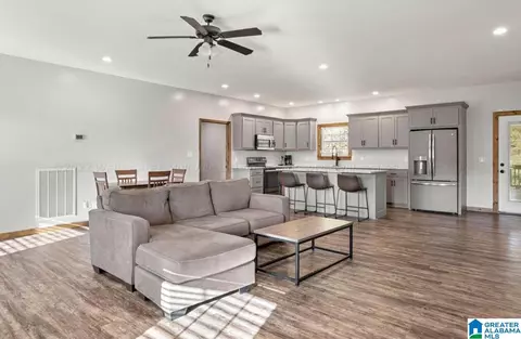 Living - 5272 Burrows Xing, Jasper, AL 35504 photo 1 of 3