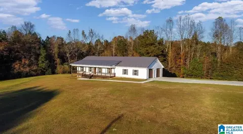 Exterior - 5272 Burrows Xing, Jasper, AL 35504 photo 1 of 9