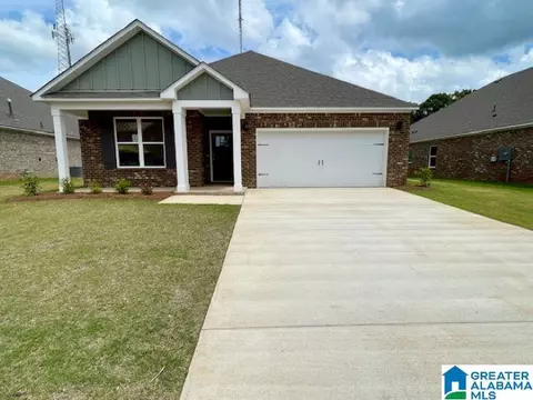1033 Birch Ln, Prattville, AL 36066