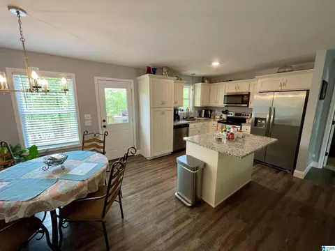 Kitchen - 10995 Trace Dr, Warrior, AL 35180 photo 5 of 5