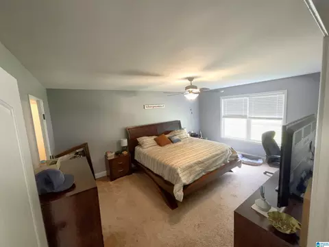 Bedroom - 10995 Trace Dr, Warrior, AL 35180 photo 1 of 4