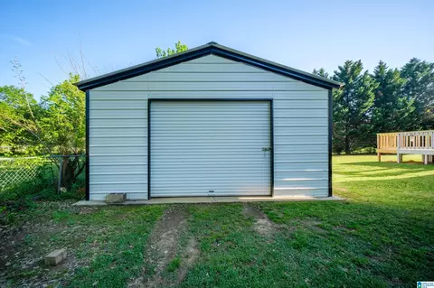 Exterior - 1407 Rutledge Ln, Jasper, AL 35503 photo 10 of 12