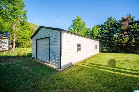 Exterior - 1407 Rutledge Ln, Jasper, AL 35503 photo 9 of 12