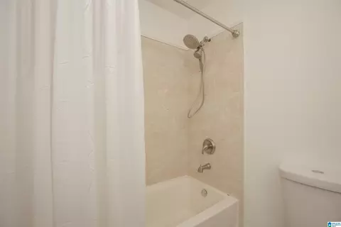 Bath - 310 Ann Ave, Clanton, AL 35045 photo 3 of 3
