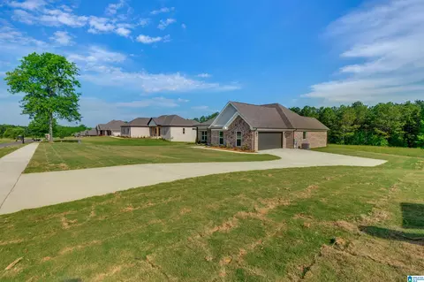 65 Crest Loop Rd, Clanton, AL 35045 photo 2