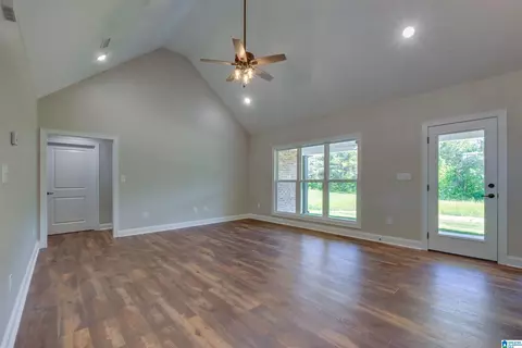 65 Crest Loop Rd, Clanton, AL 35045 photo 10