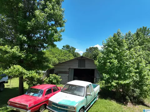 Exterior - 1615 County Road 34, Clanton, AL 35045 photo 7 of 8