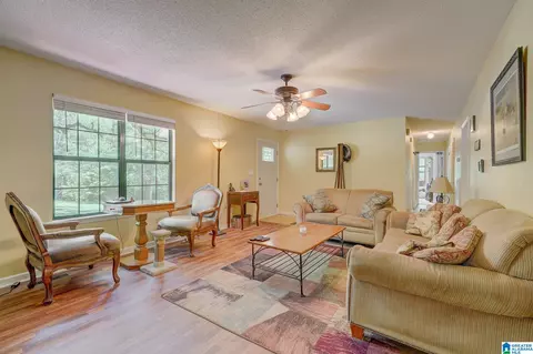 551 Spring Trl, Warrior, AL 35180 photo 4