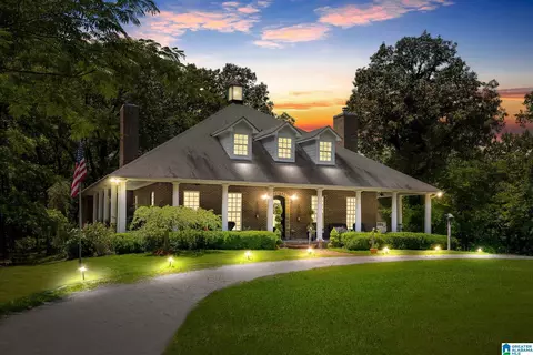 575 Mountain View Ln, Remlap, AL 35133