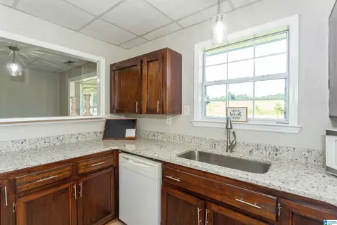 1040 Justice Rd, Warrior, AL 35180 photo 11