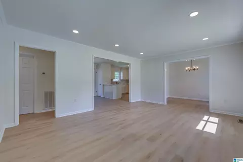 204 Augusta St, Clanton, AL 35045 photo 10