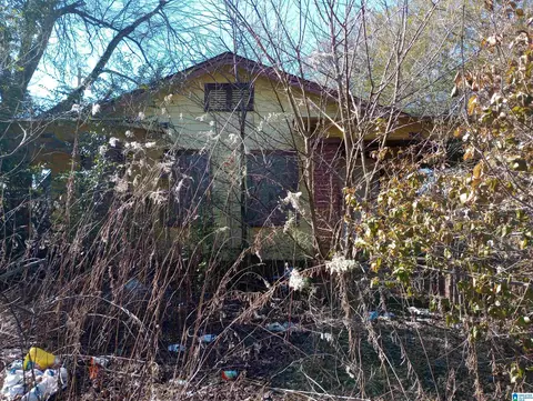 4202 Avenue F, Fairfield, AL 35064