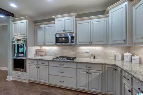 Kitchen - 1038 Temple Rd, Clanton, AL 35045 photo 4 of 4