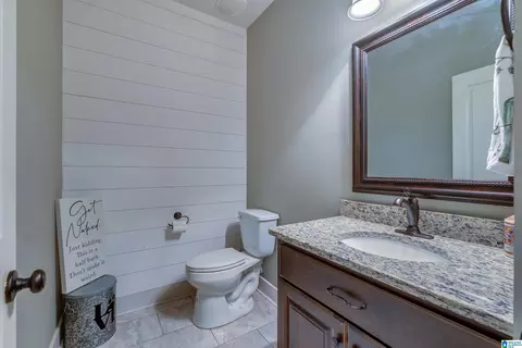 Bath - 1038 Temple Rd, Clanton, AL 35045 photo 4 of 5