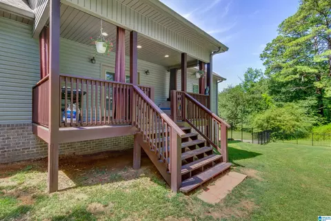 Exterior - 1038 Temple Rd, Clanton, AL 35045 photo 11 of 15