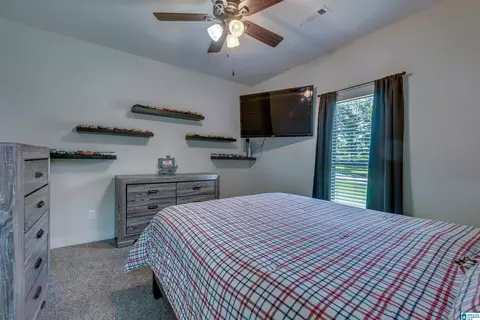 Bedroom - 1038 Temple Rd, Clanton, AL 35045 photo 5 of 5