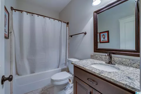 Bath - 1038 Temple Rd, Clanton, AL 35045 photo 3 of 5