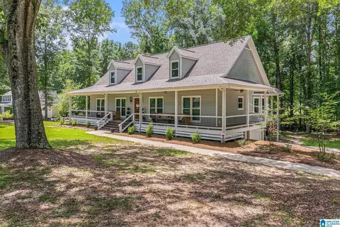 102 Windover Dr, Clanton, AL 35045 photo 1