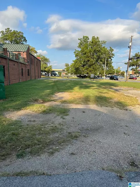 727 Quintard Ave #1, Anniston, AL 36207