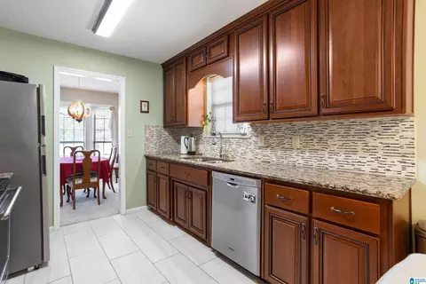 6014 Springview Dr, Mount Olive, AL 35117 photo 11