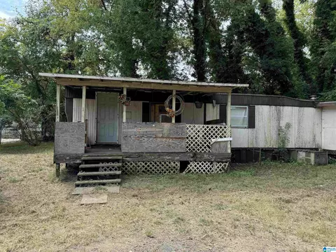216 Main St, Graysville, AL 35073 photo 2