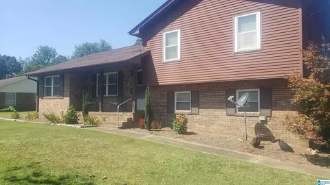 410 Ann Ave, Clanton, AL 35045 photo 1